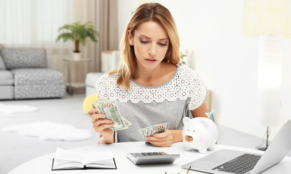 4 of the Most Useful Financial Tips for Single Moms