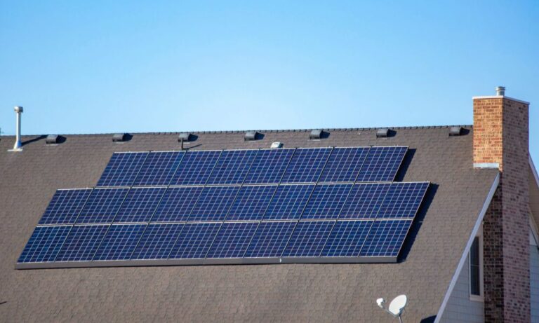 What To Know Before Installing Solar Panels for Your Home - Pretty ...